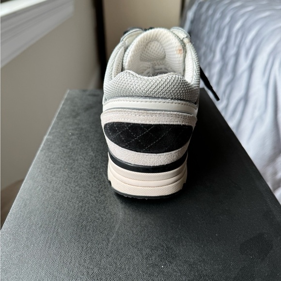 CHANEL SNEAKERS. White/grey/silvr/blk. 2022 collection. Excellent condition! - Picture 6 of 11
